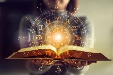 Tarot deck and celestial map