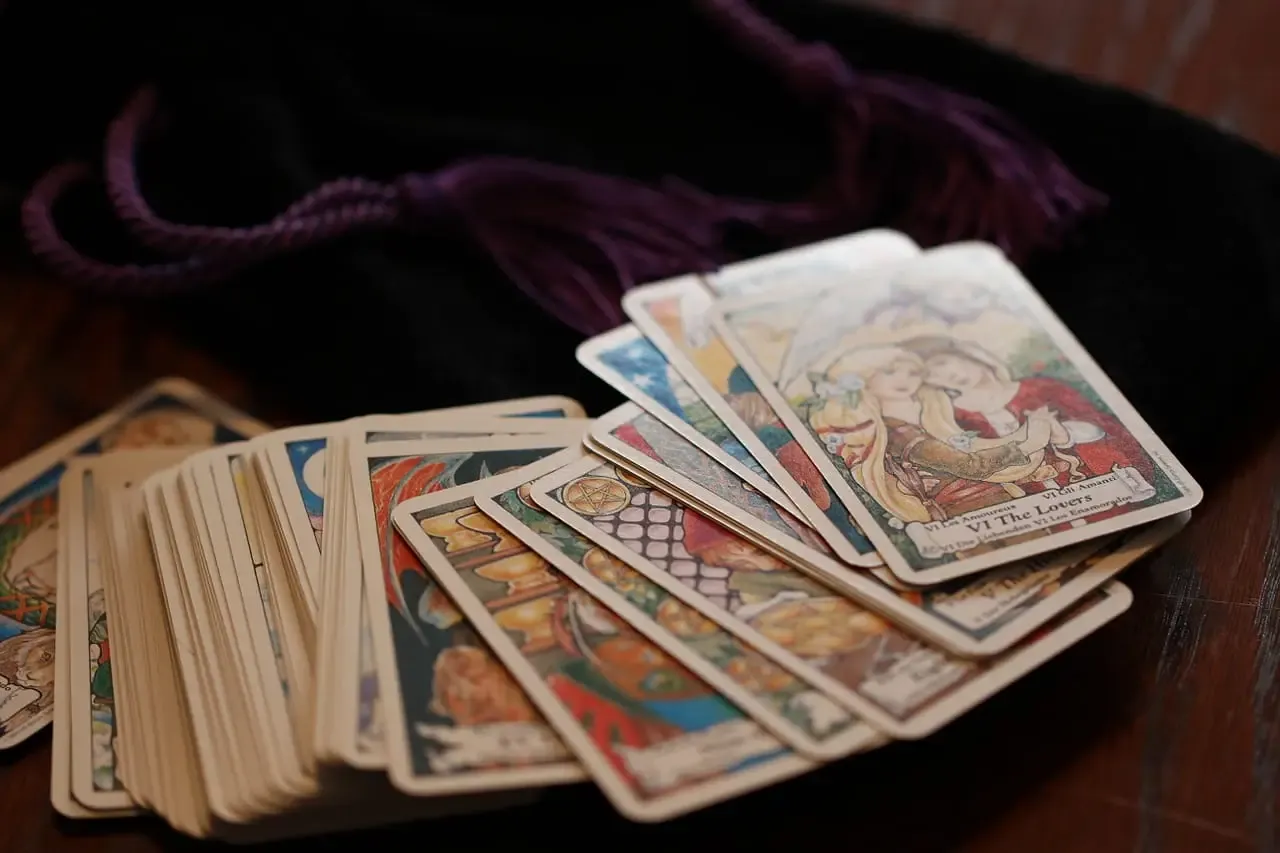 Tarot focus